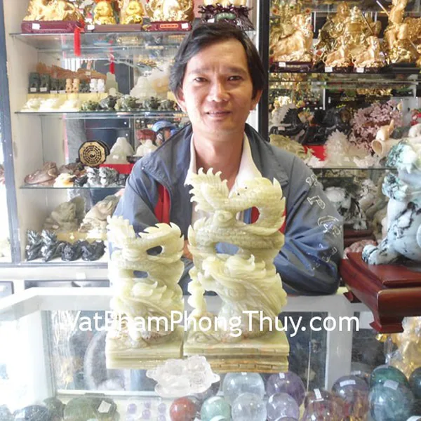 Anh Hương - khách hàng mua rồng cẩm thạch đứng N075, N074 và thiềm thừ thạch anh trắng HM167