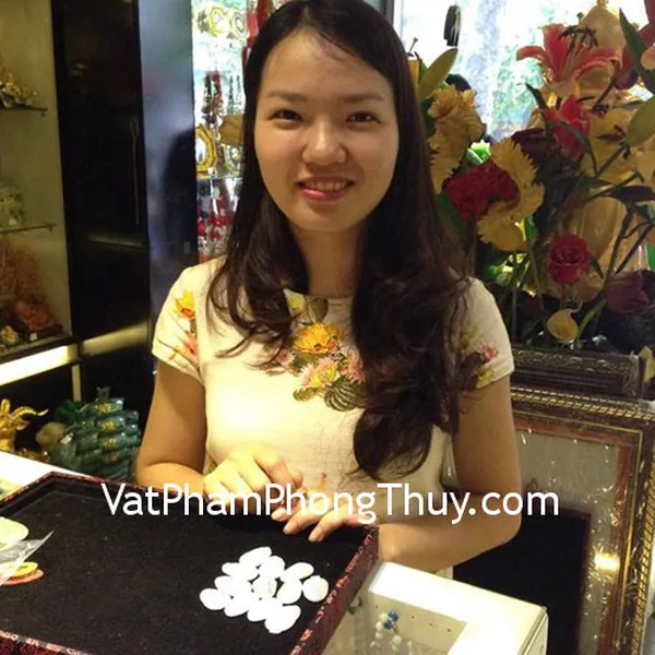 Chị Phương- Khách hàng mua tiền ngọc bội cách điệu S058 và tiền ngọc bội Phỉ Thúy S785
