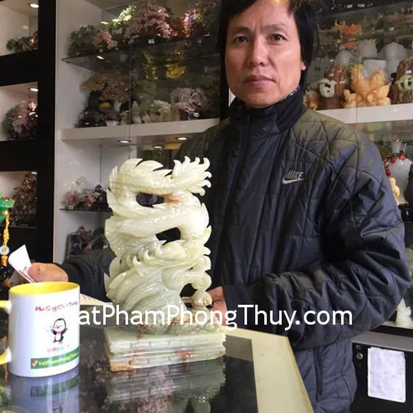 Anh Lợi- khách hàng mua tượng rồng cẩm thạch đứng N074
