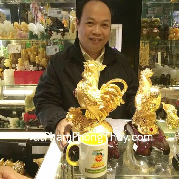 Chú Quân- khách hàng mua gà trên túi tiền G026A