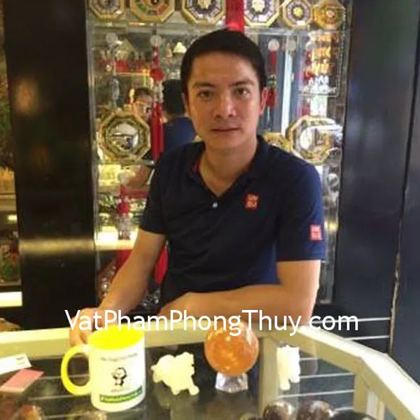 Anh Hùng- khách hàng mua tỳ hưu bạch ngọc nhỏ H007 và quả cầu thạch anh vàng non M191-S2-1421