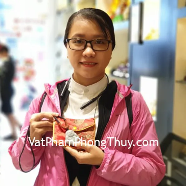 Chị Ngọc Anh - khách hàng mua mặt phật ngọc phỉ thúy xanh tía S863