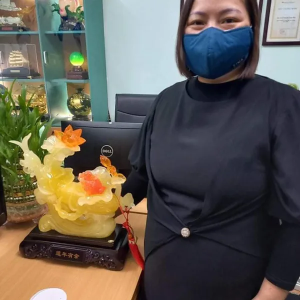 Chị Thu - Khách hàng mua Thần cóc bên củ sâm lưu ly LN121-1.