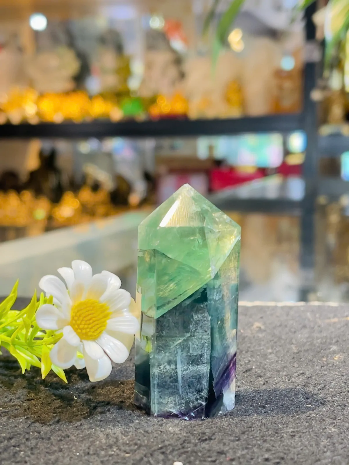 Trụ đá dạ quang xanh HM056-4-478
