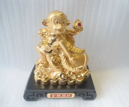 Khỉ thần tài vác như ý túi vàng đế gỗ - kim hầu chiêu tài K058M