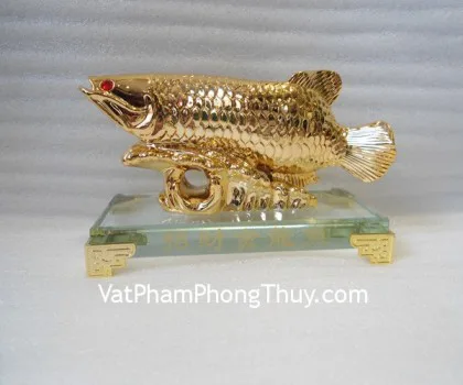 Cá kim long vàng nhỏ, đế thủy tinh - chiêu tài kim long H292G