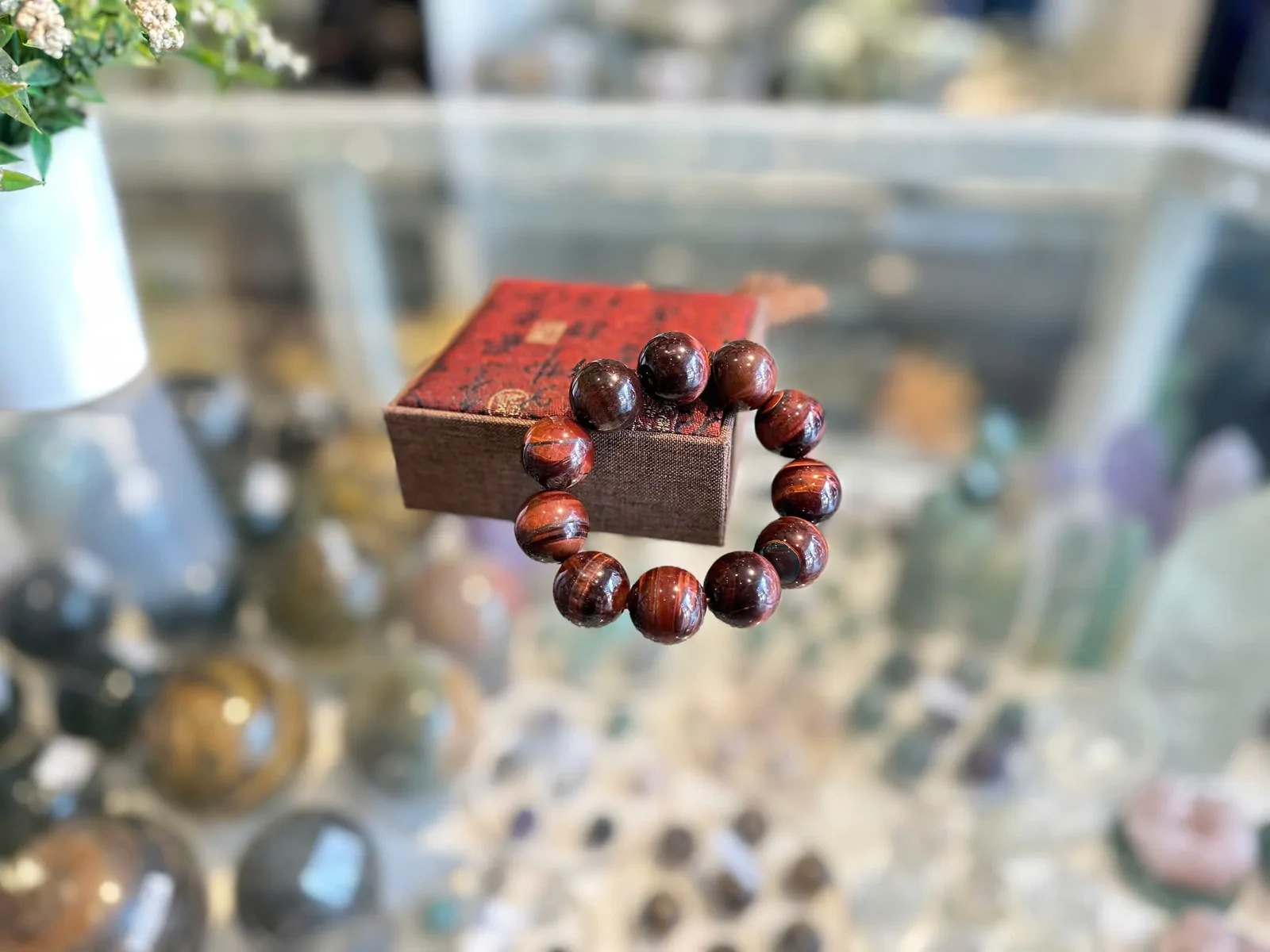 Chuỗi mắt mèo đỏ đô 20 li S6438