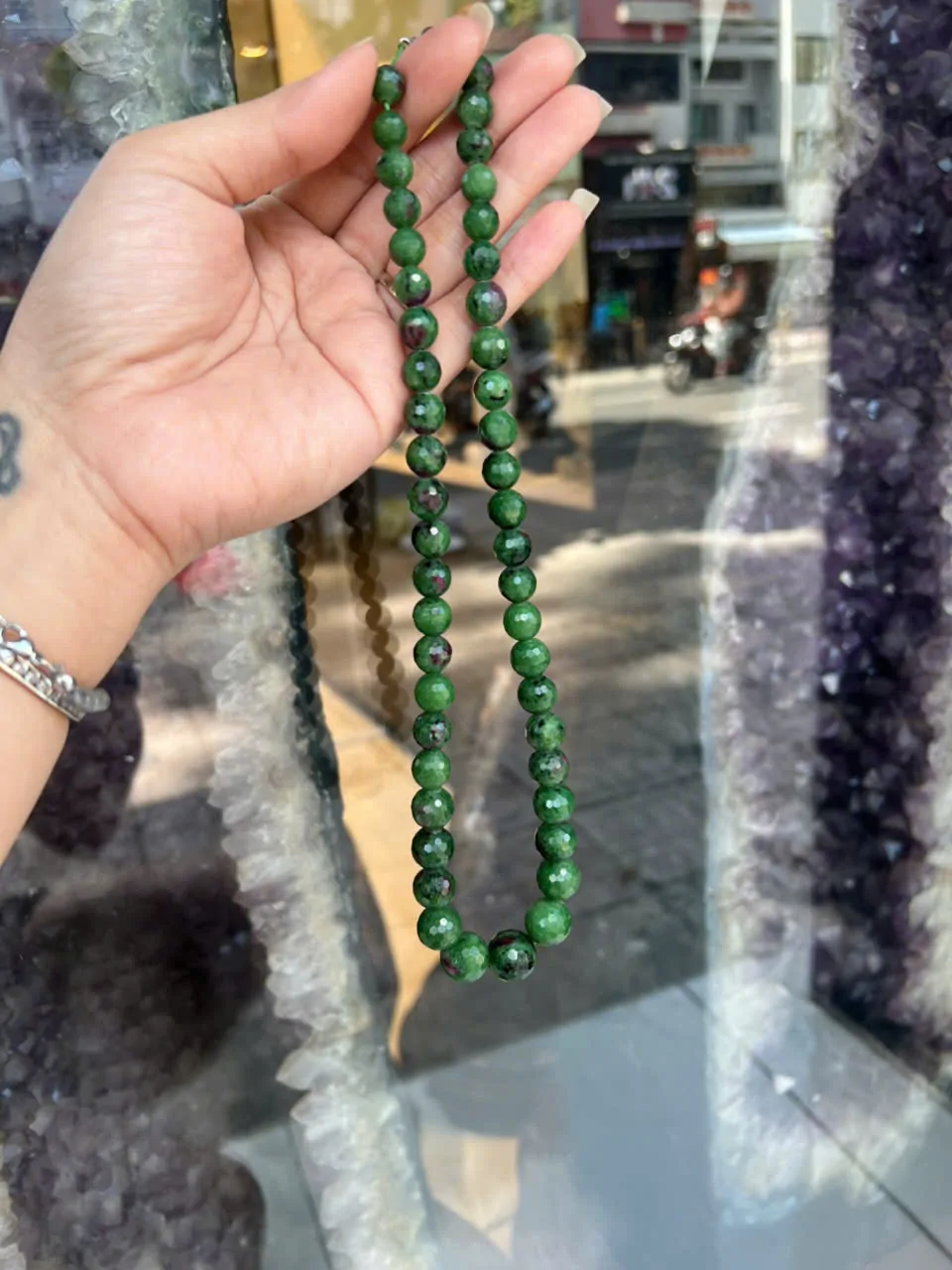 Chuỗi đeo cổ Ruby xanh hạt vát cạnh 86.4 gr S6331-S1-8468
