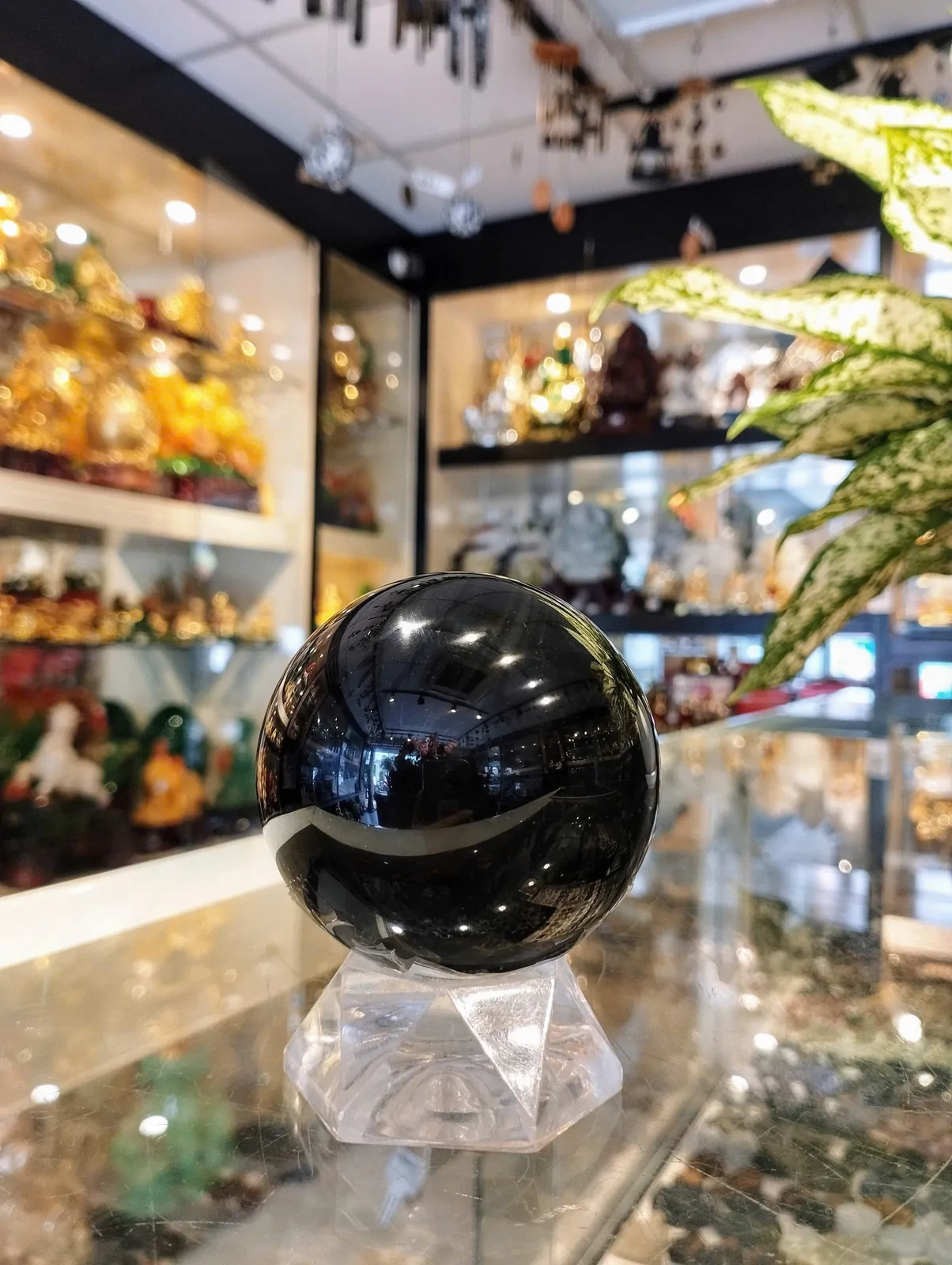 Quả cầu đá hắc ngà (thạch anh đen) M187-S5-1574