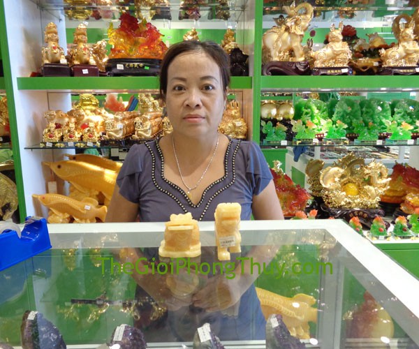 Chị Lý - Khách hàng mua Thiềm thừ Hoàng Long nhỏ FHM027