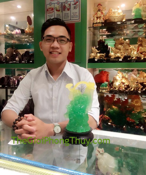 Anh Văn- Khách hàng mua tượng phật di lạc như ý FH248G