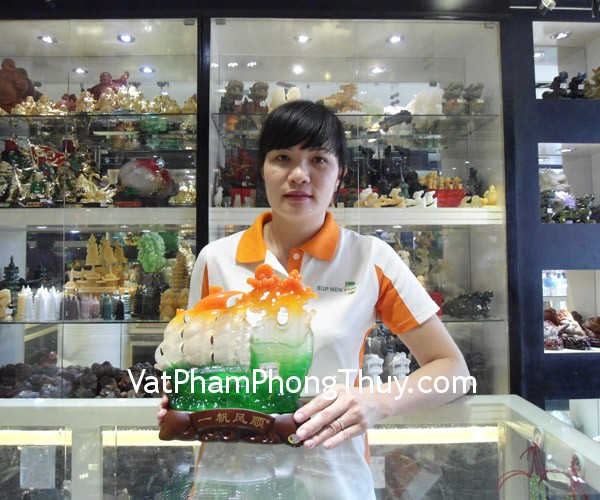 Chị Thu - Khách hàng mua Thuyền buồm xanh H447G
