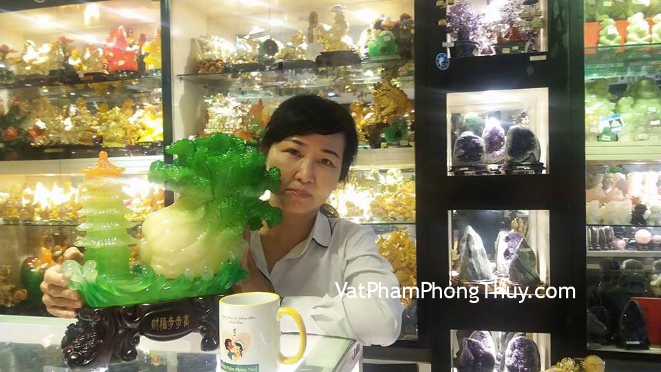 Cô Ngân - khách hàng mua bắp cải có tháp văn xương H186G