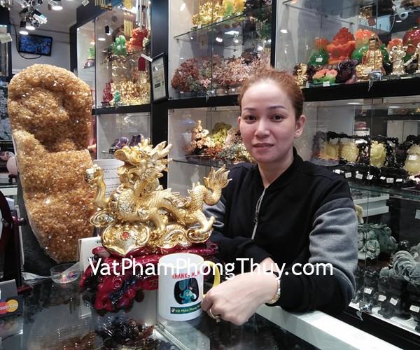 Chị Hồng Tâm-khách hàng mua rồng vàng trên như ý G096A
