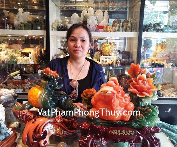 Chị Tú - Khách hàng mua tượng tỳ hưu C044A và thiềm thừ K131M